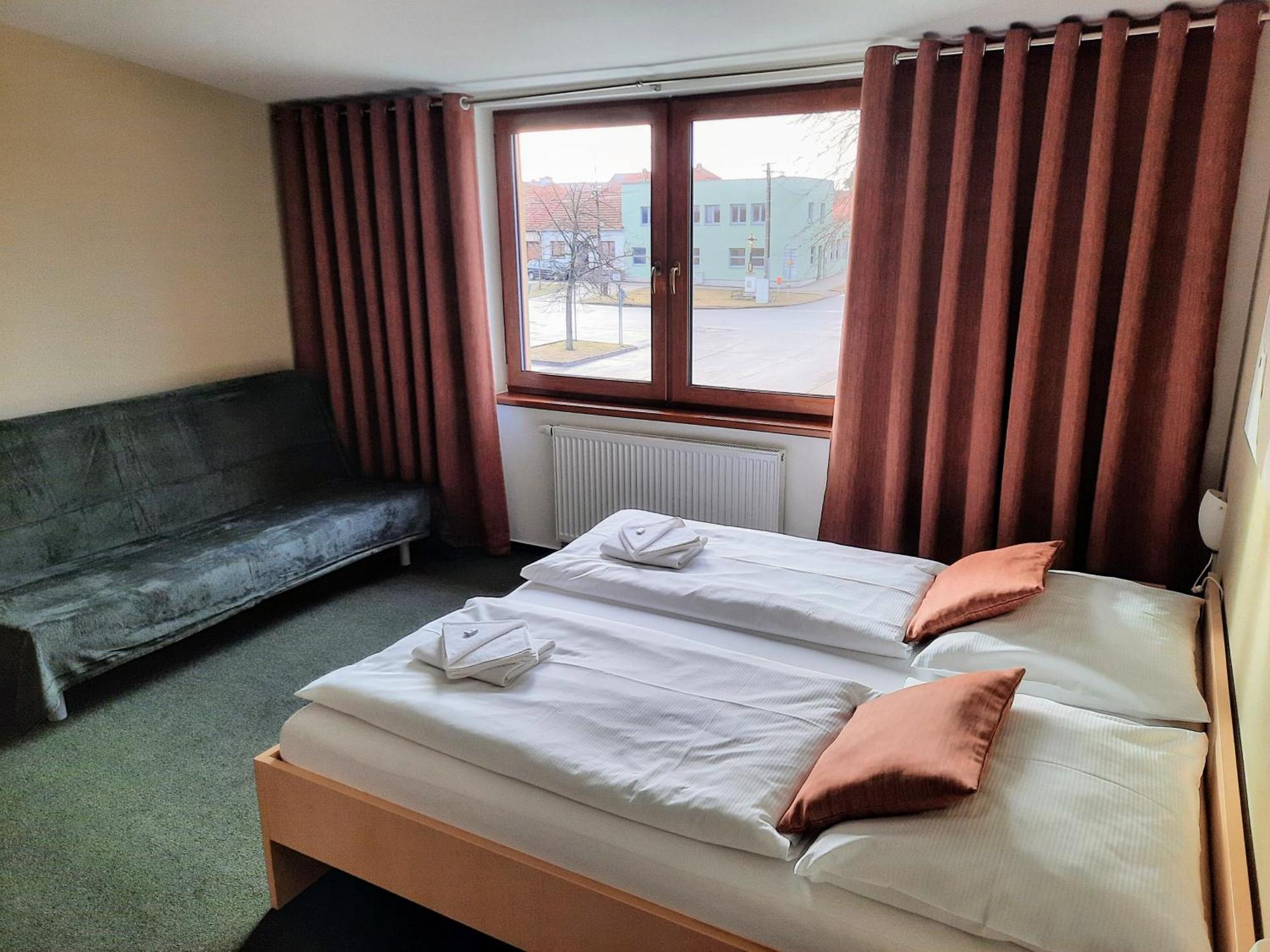 Penzion Maderic Moravský Žižkov Dış mekan fotoğraf